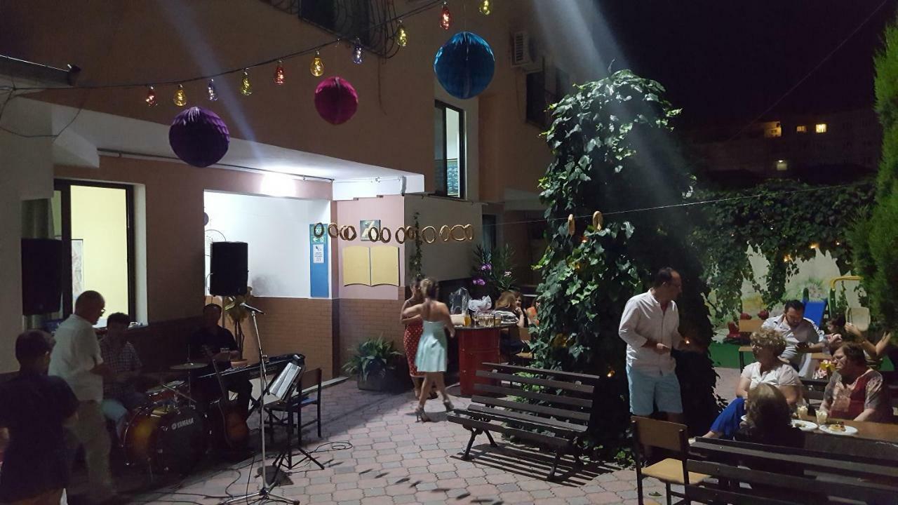 Home Hostel شكودر المظهر الخارجي الصورة