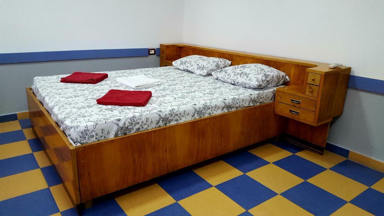 Home Hostel شكودر المظهر الخارجي الصورة